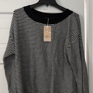 Amazon Women's Black and White Striped Sweater